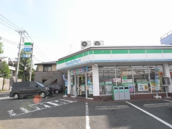 ファミリーマート王禅寺西